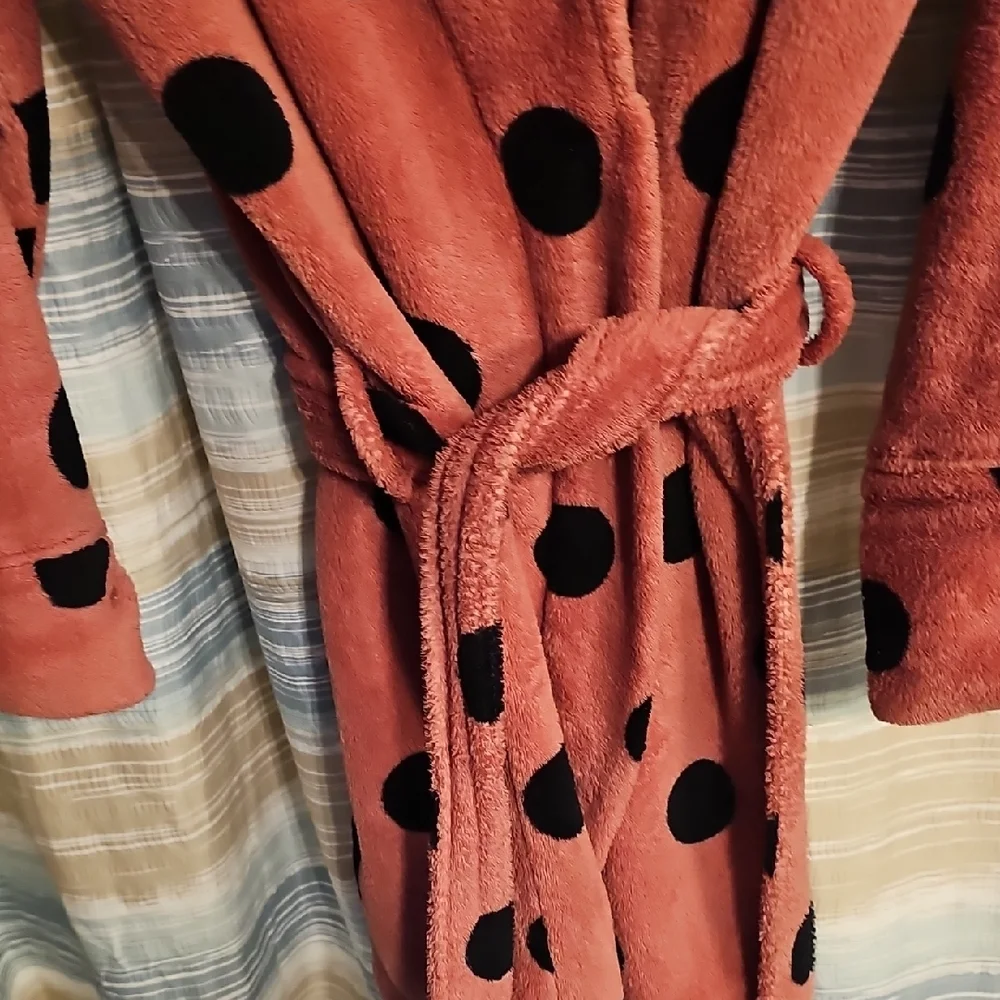 PINK Victoria's Secret Coral and Black Robe